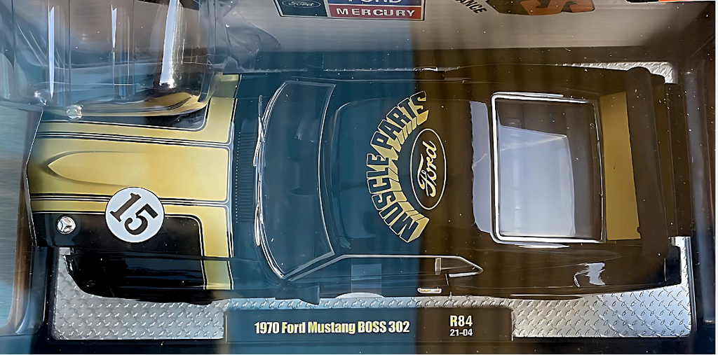 1:24 Diecast Model - 1970 BOSS 302 Ford Mustang - Collectable Gift Ideas